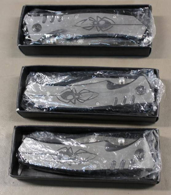 Three New Counterfeit Spyderco Steel Folding Knives