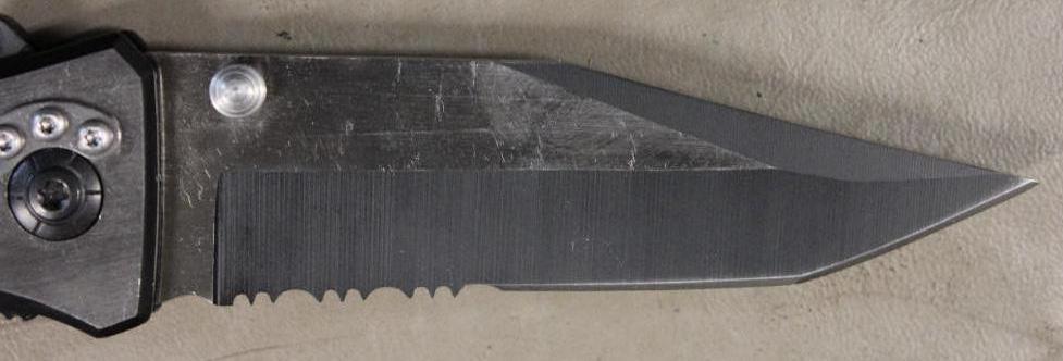 Three New Counterfeit Spyderco Steel Folding Knives