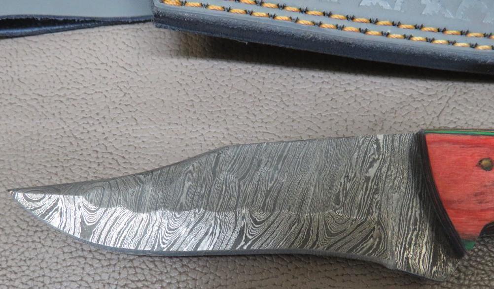 Damascus Pattern Clip Point Hunting knife