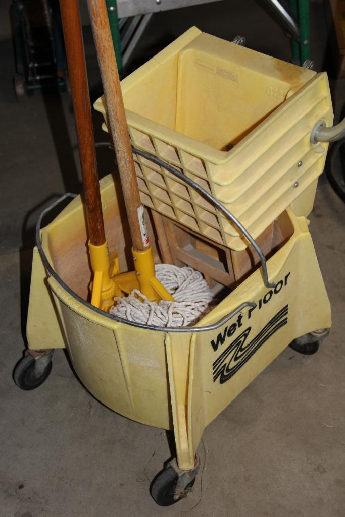 Commercial Mop Bucket with Mop and Extra Handle