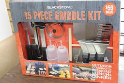 Blackstone 15 Piece Griddle Kit New in Box