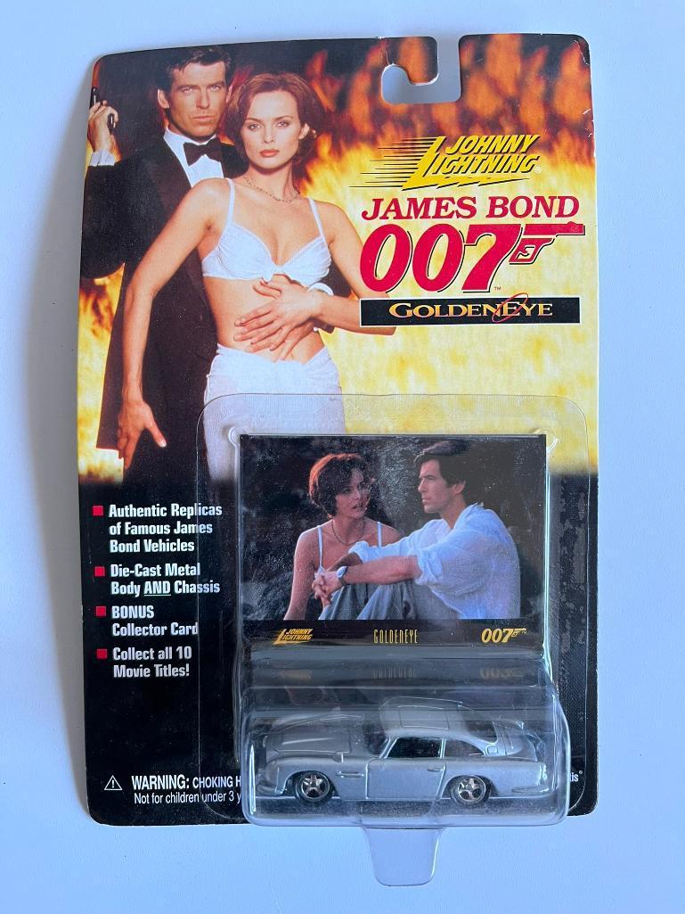 James Bond 1997 Johnny Lightning Die-Cast Cars Collector Cars and Cards