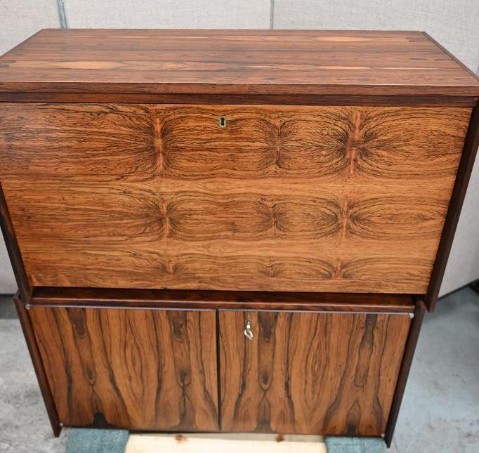 Two Stunning Rosewood Bar/ Cabinets with Keys