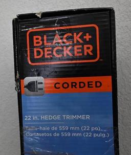 Black & Decker 22" Corded Hedge Trimmer