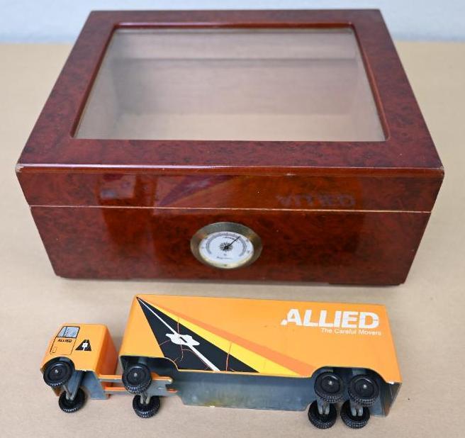 Ralston #16 Allied Truck with 10x9x5" Humidor