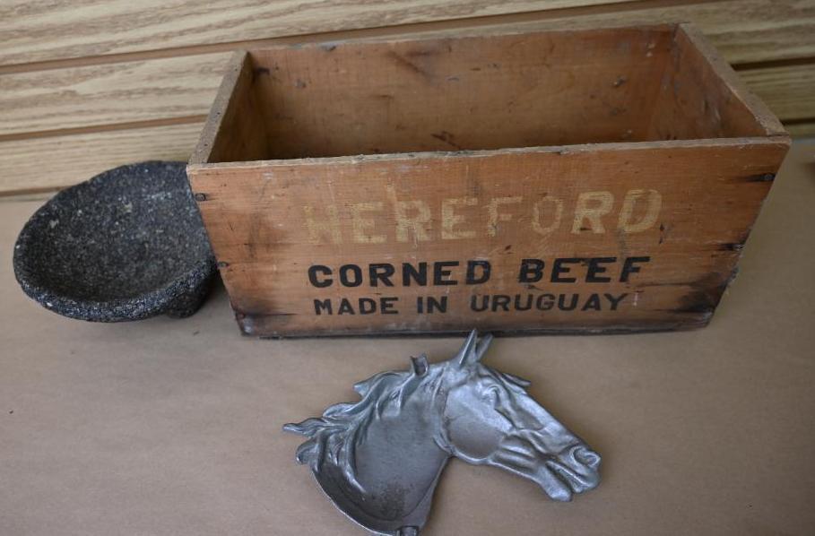 Hereford 15x7x7" Box & Horse Head Ash Tray