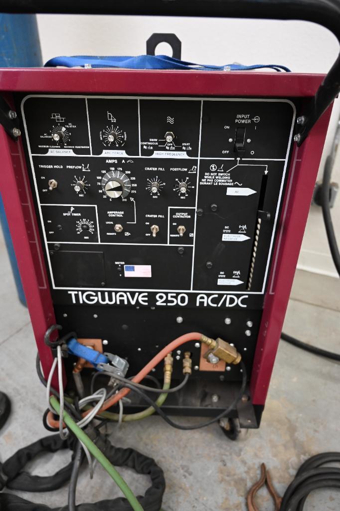 Hobart Tigwave 250 AC/DC Welder!