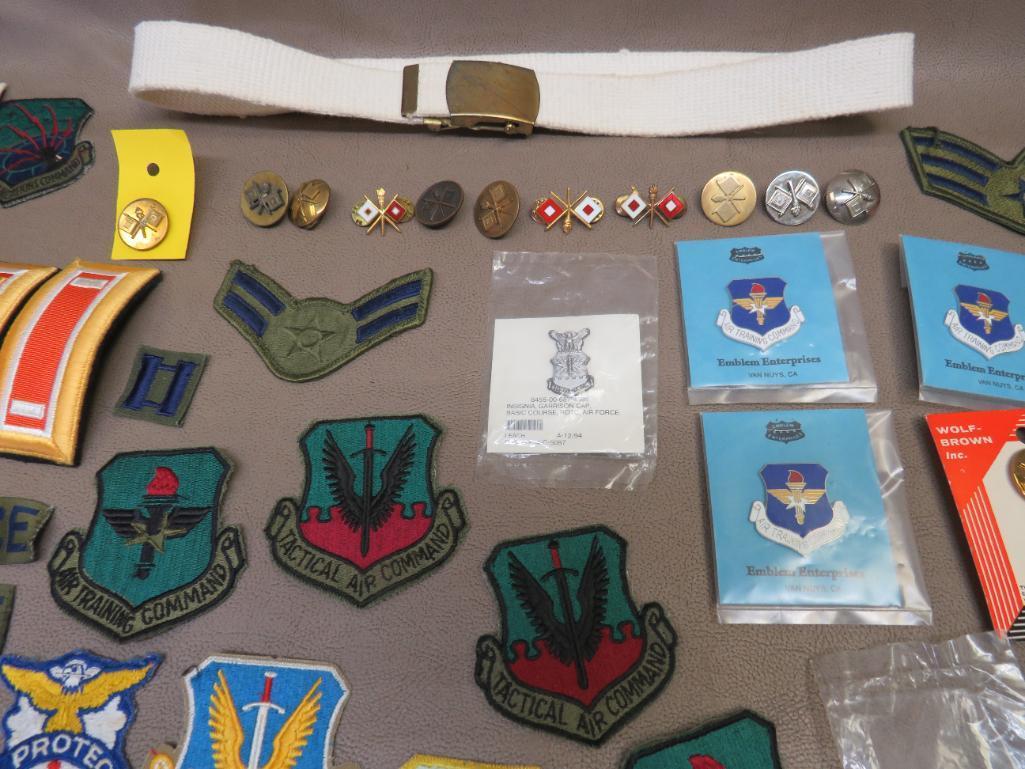 US Military Patches, Pins and Buttons