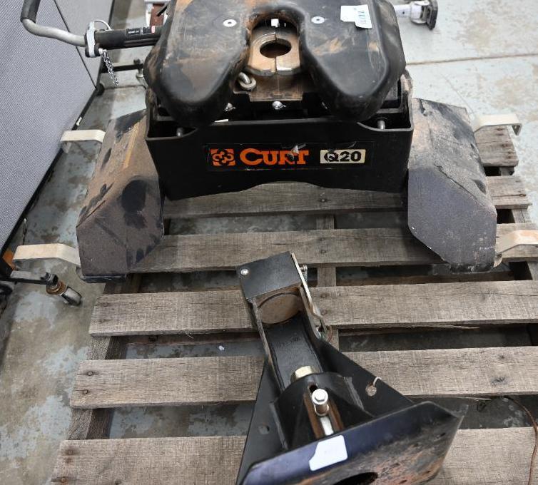 Curt Q20 Fifth Wheel Hitch