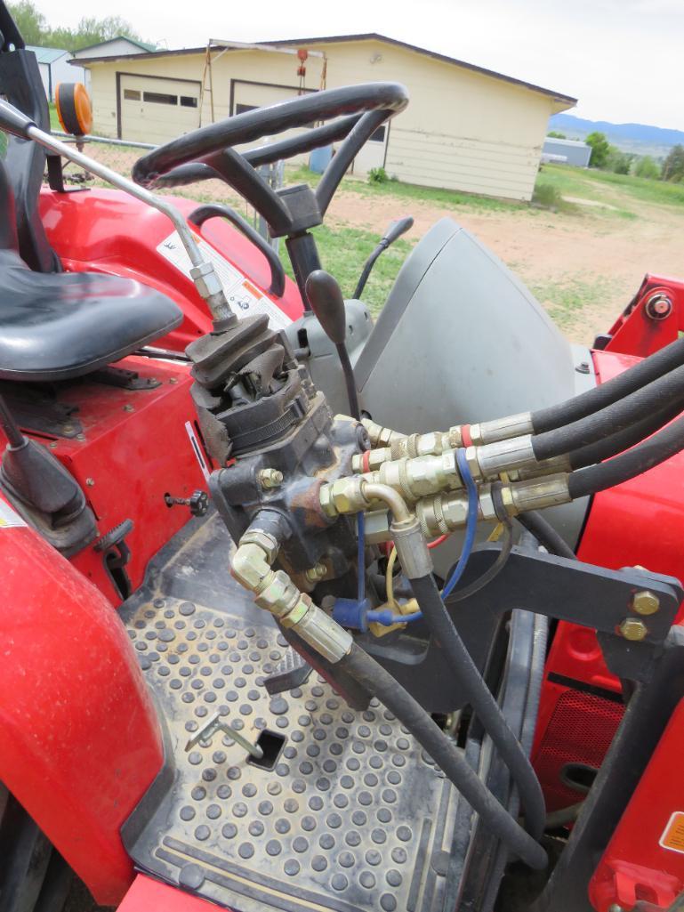Branson 3510 Farm Tractor