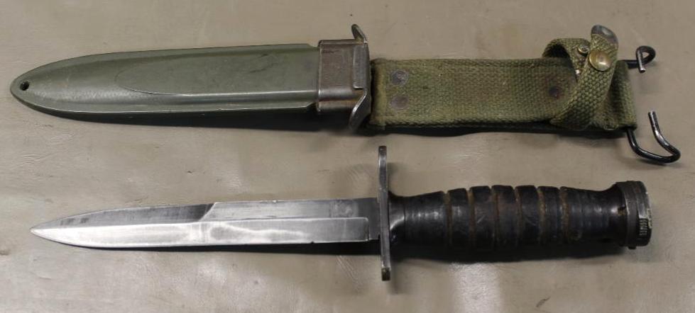 Camillus M4 WWII Bayonet in Scabbard