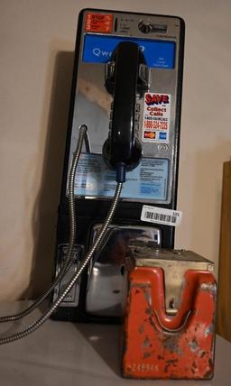 Quest Pay Phone