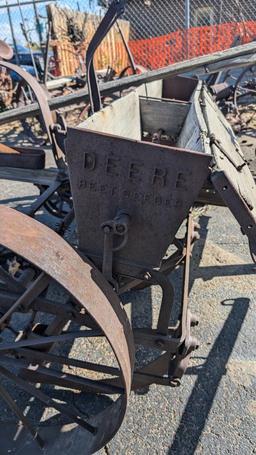 John Deere Beet Seeder