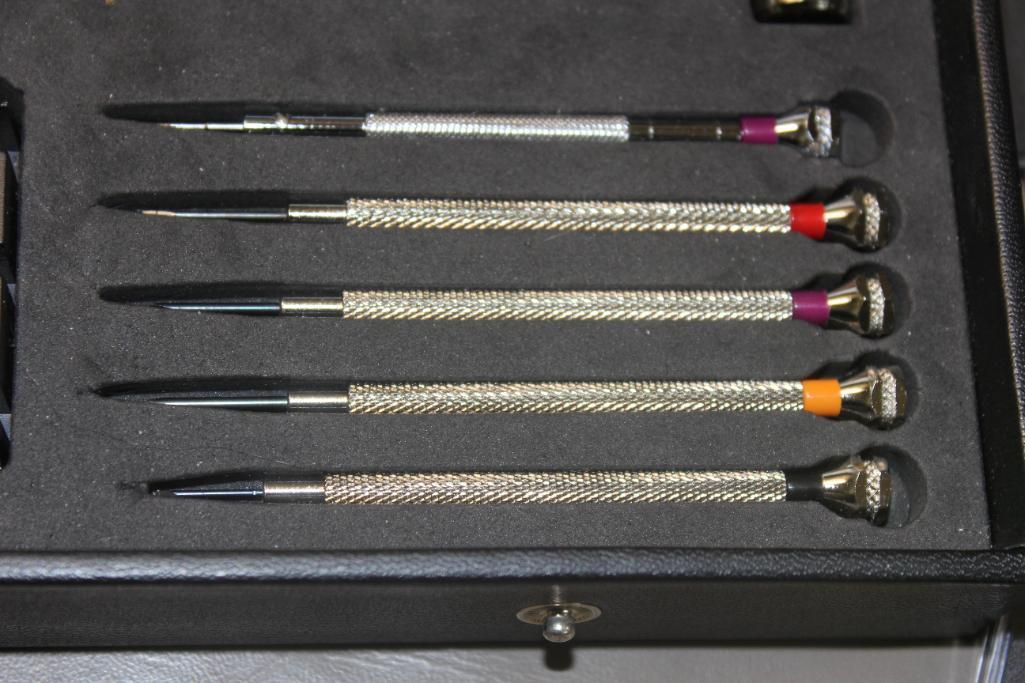 Kurzbeschreibung Watch Worker's Tool Set in Case
