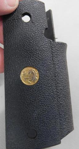 1911 Grips