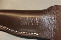Gerber A400 Fixed Blade Knife with Sheath
