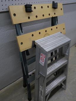 Keller 2' Aluminum Step Ladder & Work Stand