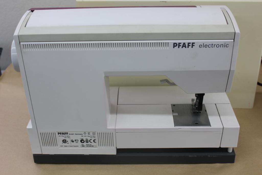 Pfaff Electronic Sewing Machine and Cutter