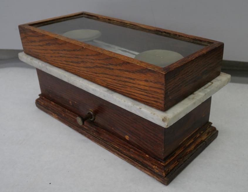 Antique Apothecary / Drug Store Scale