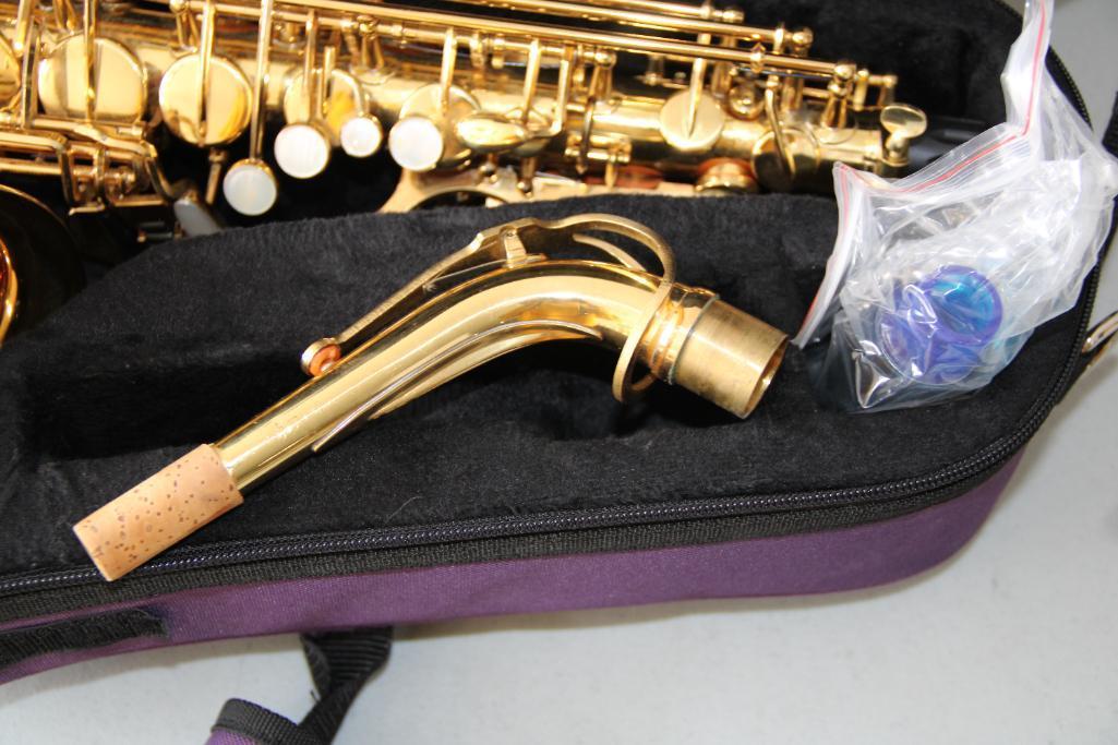 Excellent Nuova Model NAS-3 Alto Saxophone in Zip Case