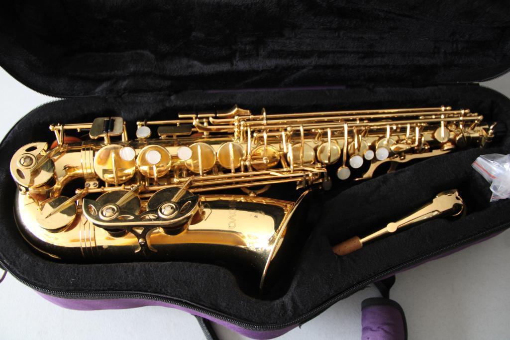 Excellent Nuova Model NAS-3 Alto Saxophone in Zip Case