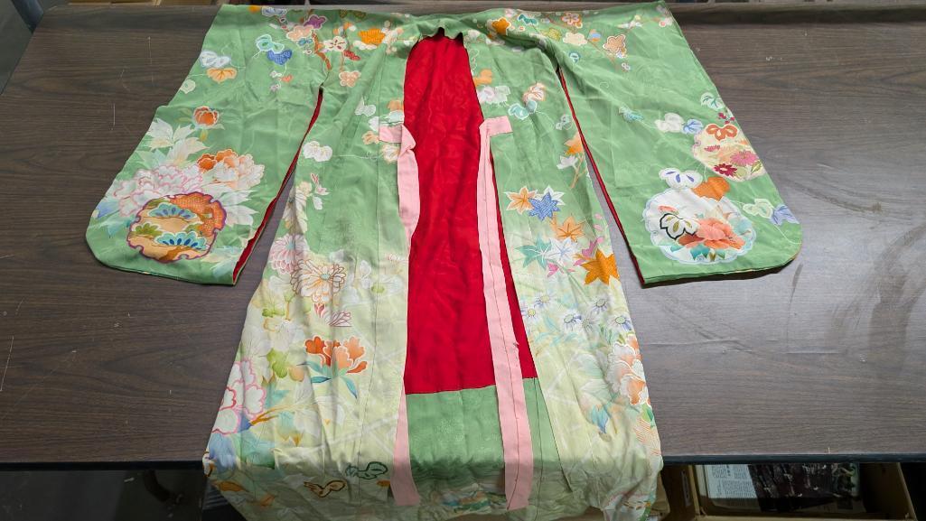 Kimonos and Silk