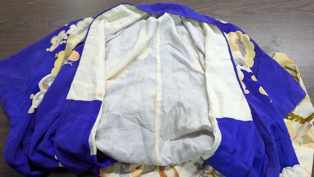 Kimonos and Silk