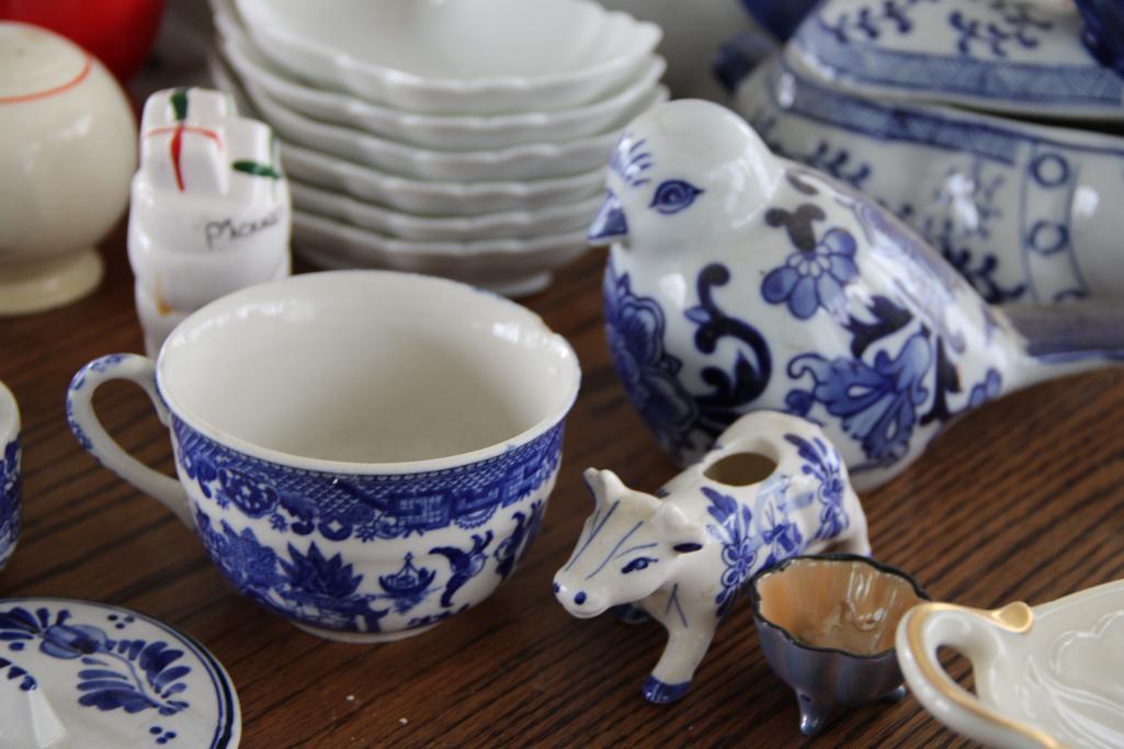 Mixed Collectible Ceramics