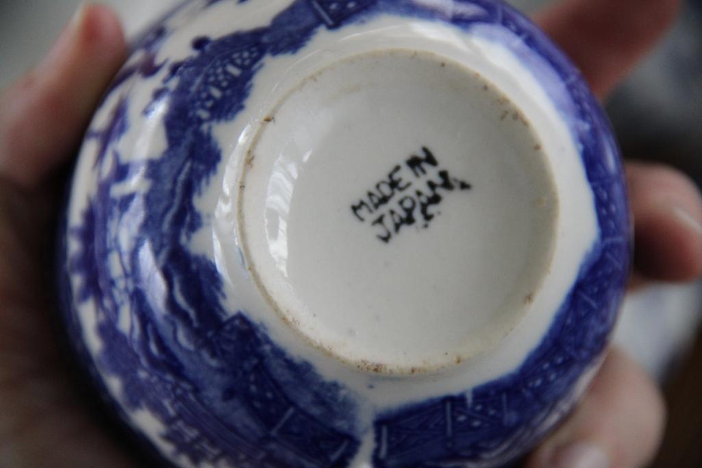 Mixed Collectible Ceramics