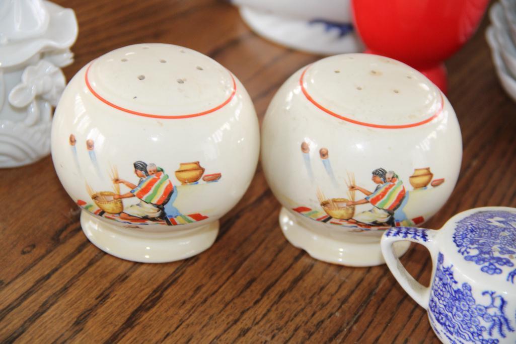 Mixed Collectible Ceramics