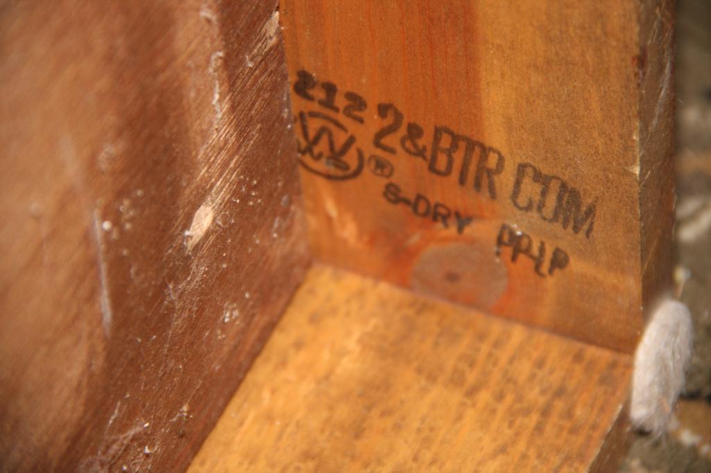 Beautiful Traditional Style, Hinged Lid Wood Trunk
