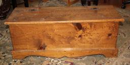 Beautiful Traditional Style, Hinged Lid Wood Trunk