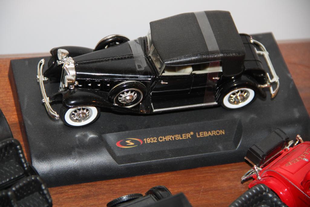 18 Mixed Collectible Die-Cast Automobiles Including 1958 Cadillac Presidential Limo