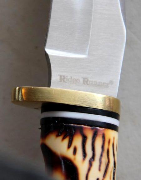 Pair of Hunting Knives with Bone-Style Handles