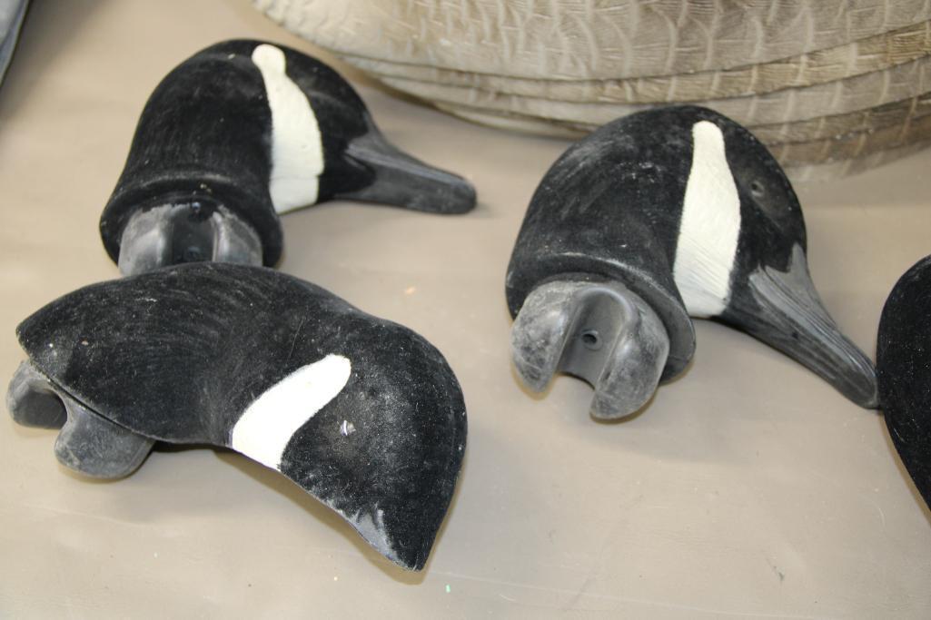 12 Canadian Goose Decoys and Mesh Sack
