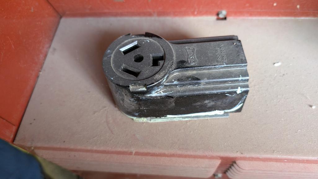 Lincoln 225 AC Welder w/ Rod