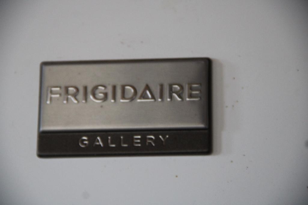Frigidaire Gallery Side by Side Refrigerator/Freezer