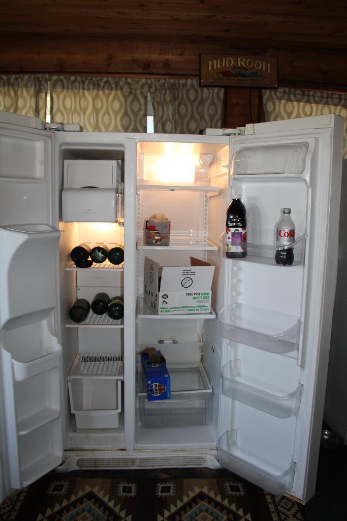 Frigidaire Gallery Side by Side Refrigerator/Freezer