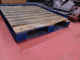 Heavy Duty Pallets