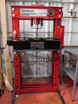 Strongway Hydraulic Press