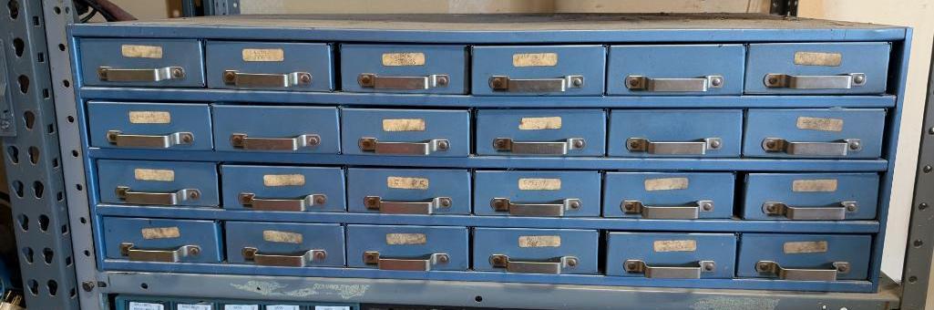 Metal Hardware Organizer
