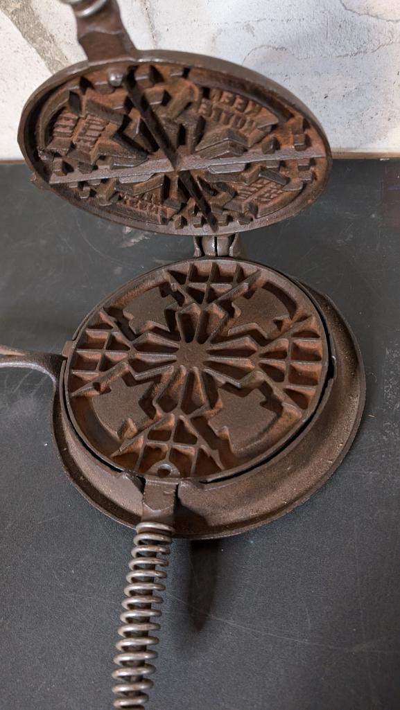 EC Simmons Keen Kutter Waffle Iron and Mini