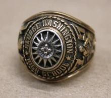 Jostens 10K George Washington HS Class Ring with Small Diamond Centerpiece