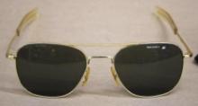 AO Eyewear Original Pilot in Gold-Color with Glasses Case