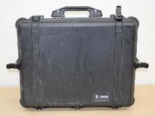 Pelican 1600 Pressure Controlled Case