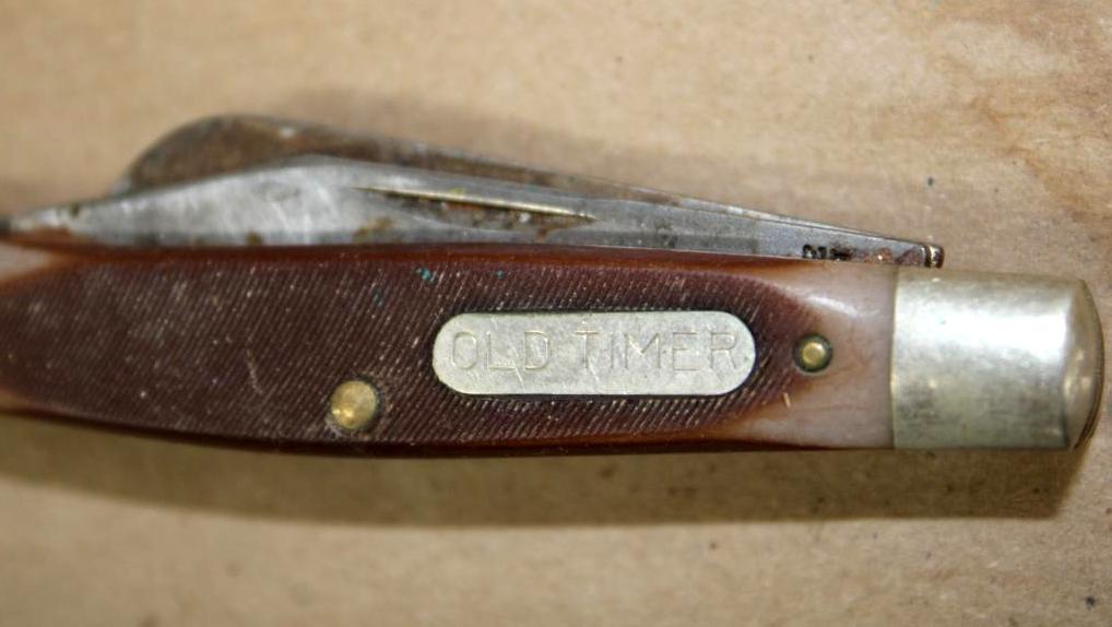 10 Mixed Folding Knives including Several Schrade Knives