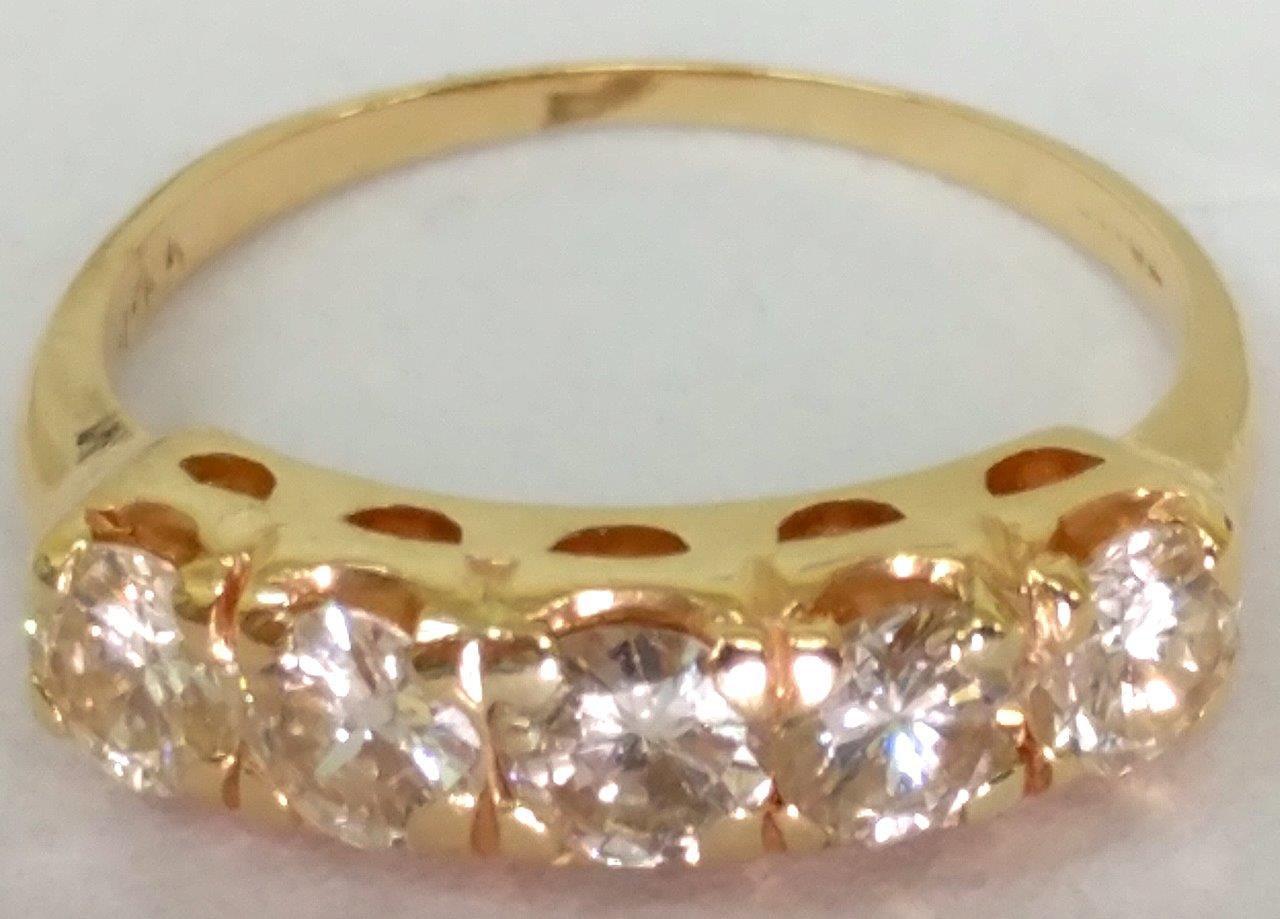 gorgeous Diamond engagement gold band