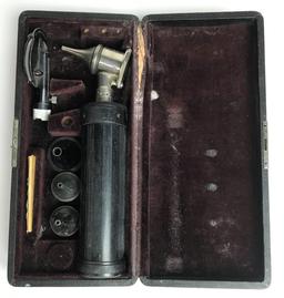 Antique Welch Allyn Otoscope Kit & Ear Irrigation