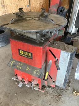 Corchi Tire Mounter