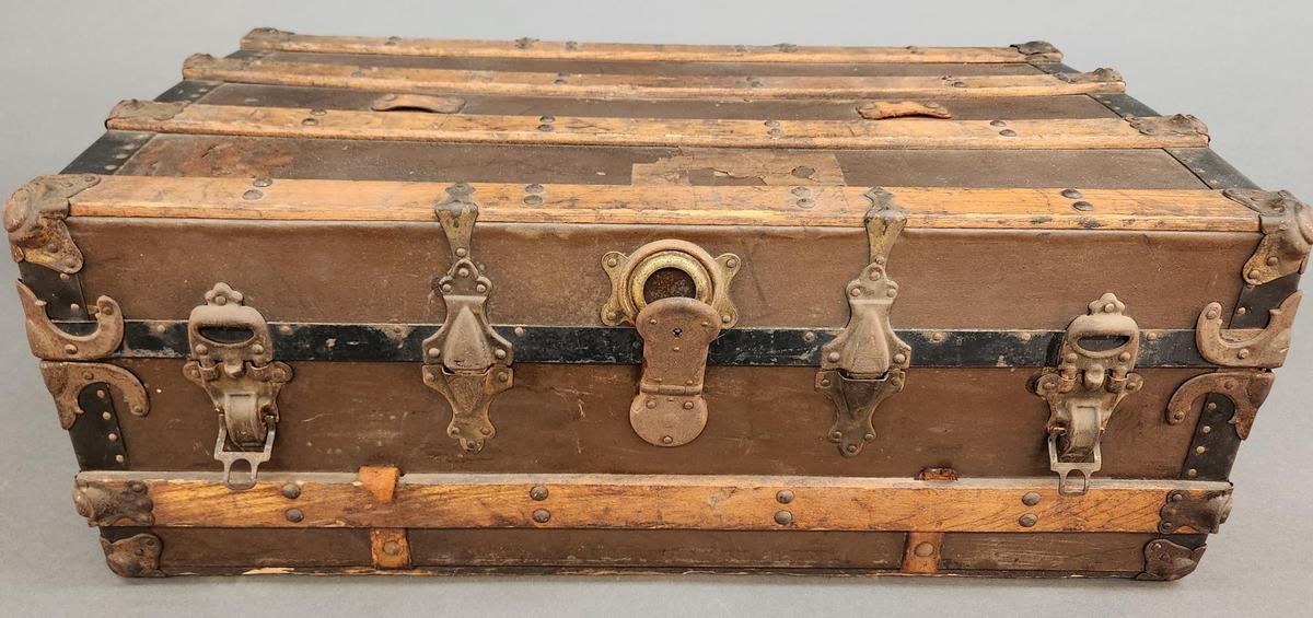 Spanish American War steamer trunk